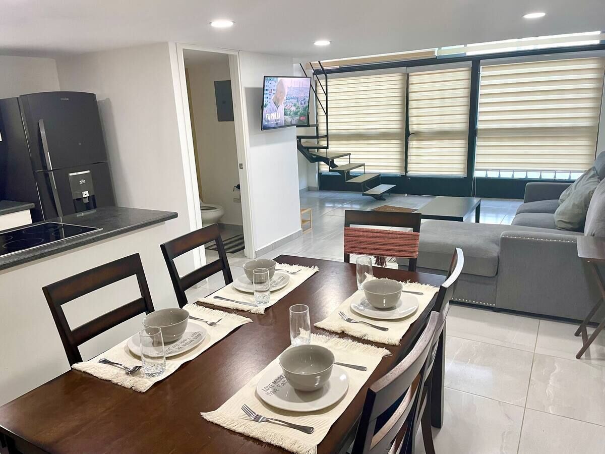 Franks 4 People Loft wifi-Pool-Restaurant-parking