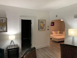 Interior - Beautiful downstairs unit. (Manitowoc)