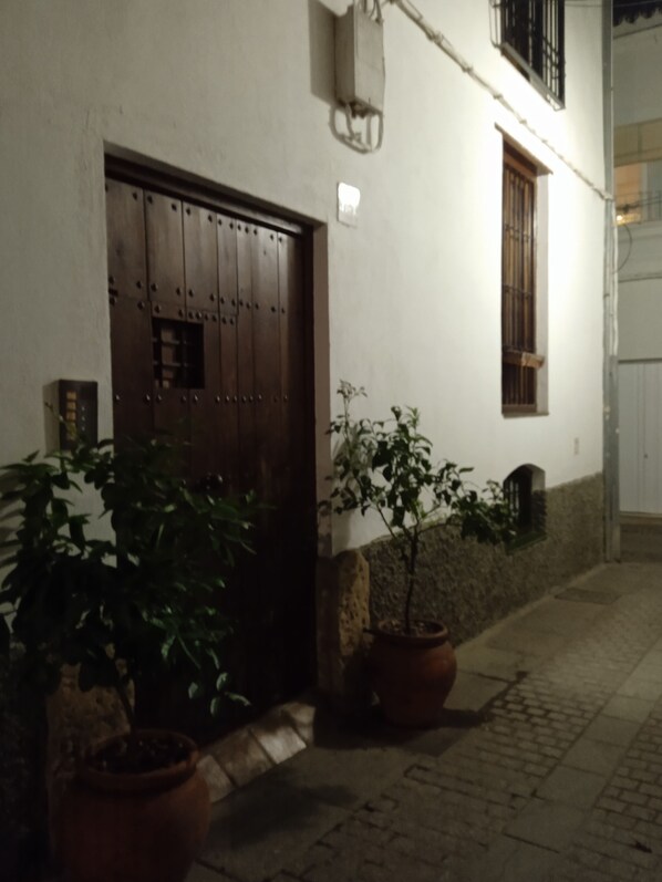 Exterior detail - CLOISTER HOME HISTORICAL CENTER CORDOBA (Córdoba)