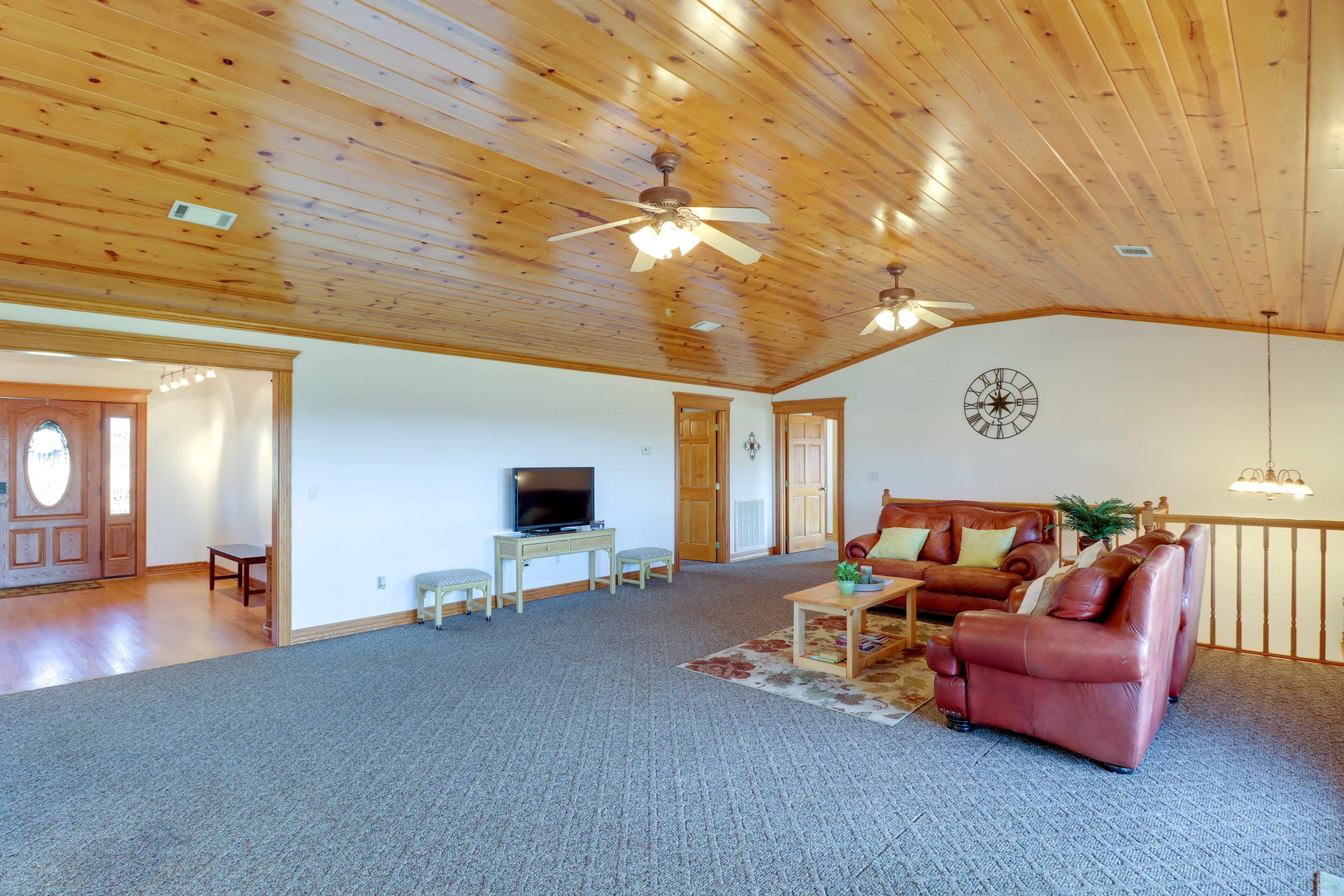 Shirley Vacation Rental w/ Shared Indoor Pool