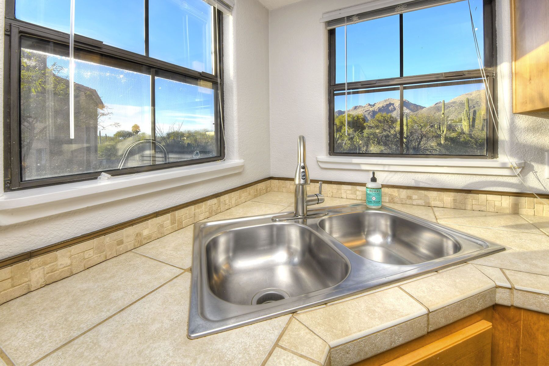 Premium location mountain views