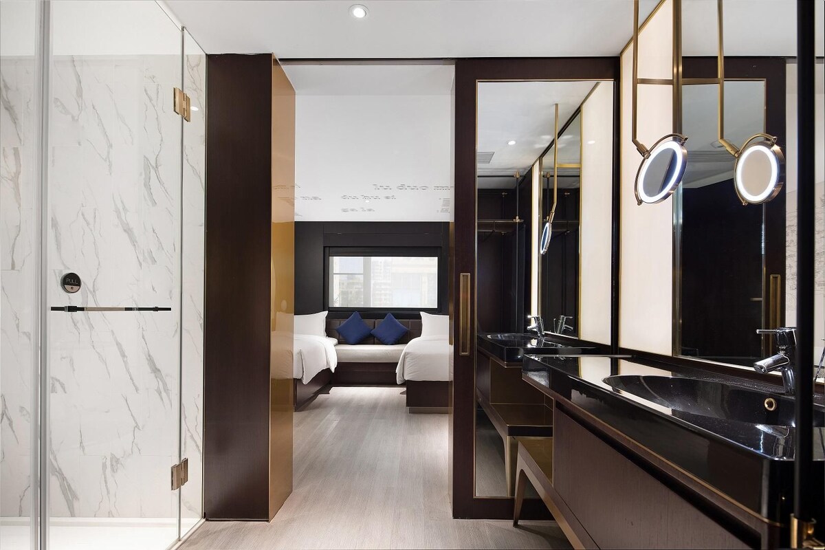 Huange Twin Room