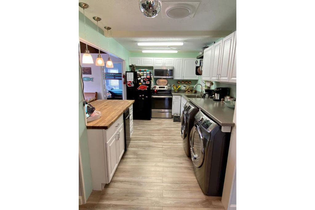 Cozy, Quirky & Fun Cabin sleeps 8 - Fairfield Bay