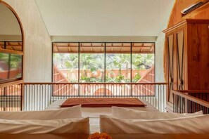 1 bedroom - lavishness 1BR Villa In Seminyak (Bali)