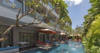 Deluxe 1BR Balcony Hotel In Seminyak