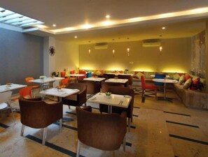 Dining - 1BR Pool access In drupadi (Bali)