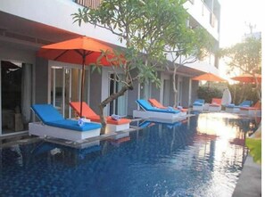 Indoor pool - 1BR Pool access In drupadi (Bali)