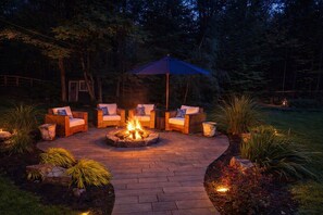 Terrace/patio -  Ski | Hidden Valley Rustic Cottage (Huntsville)