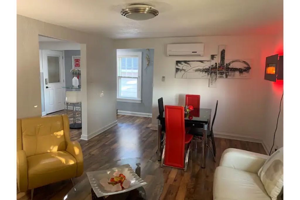 Modern and stylish upstairs one bedroom apartment.