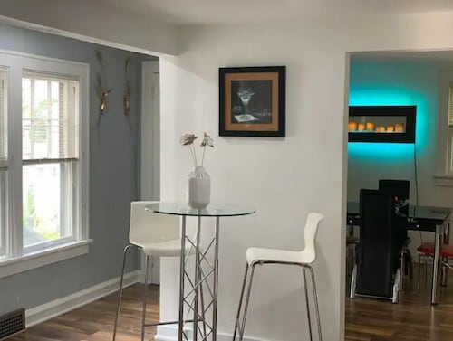 Modern and stylish upstairs one bedroom apartment.