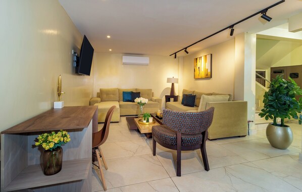 TV - Hotel Sada (Guayaquil)