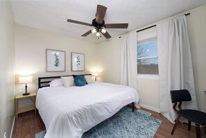 3 bedrooms, premium bedding, memory foam beds, desk