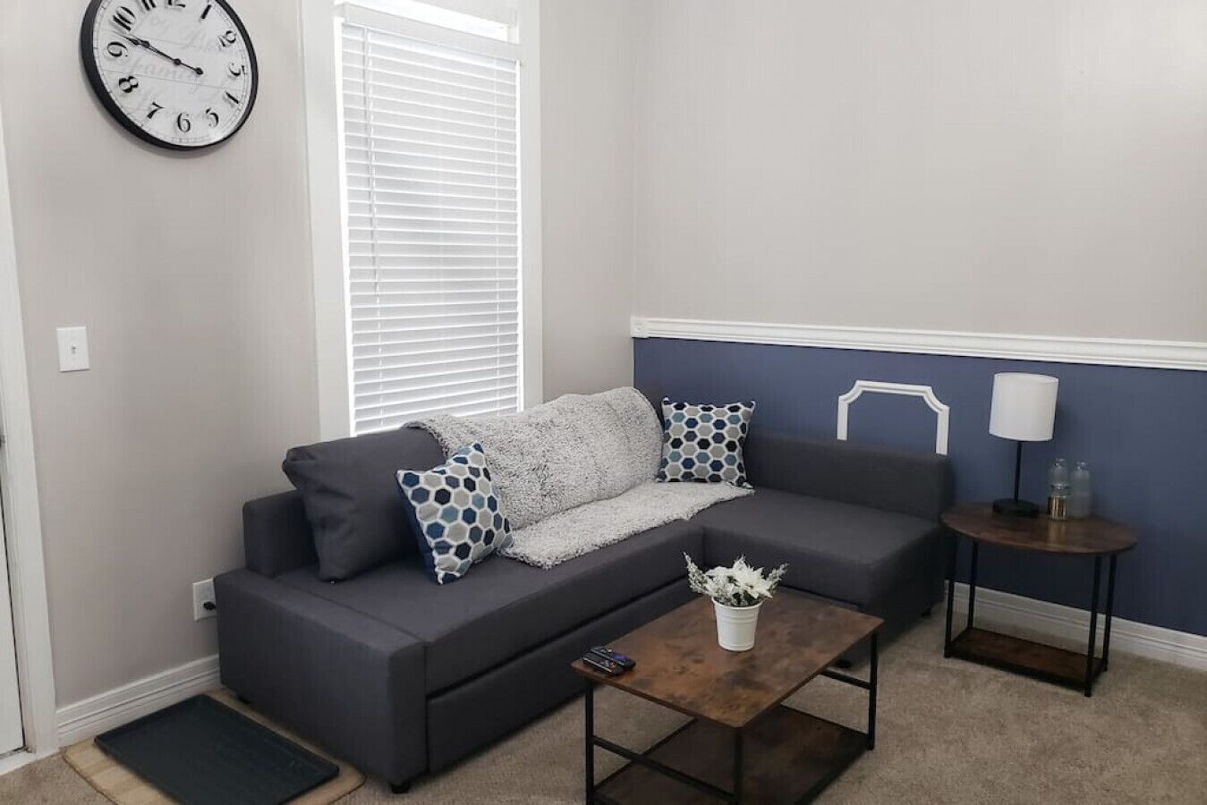 Spacious 2 BR home minutes from Downtown Cincy!