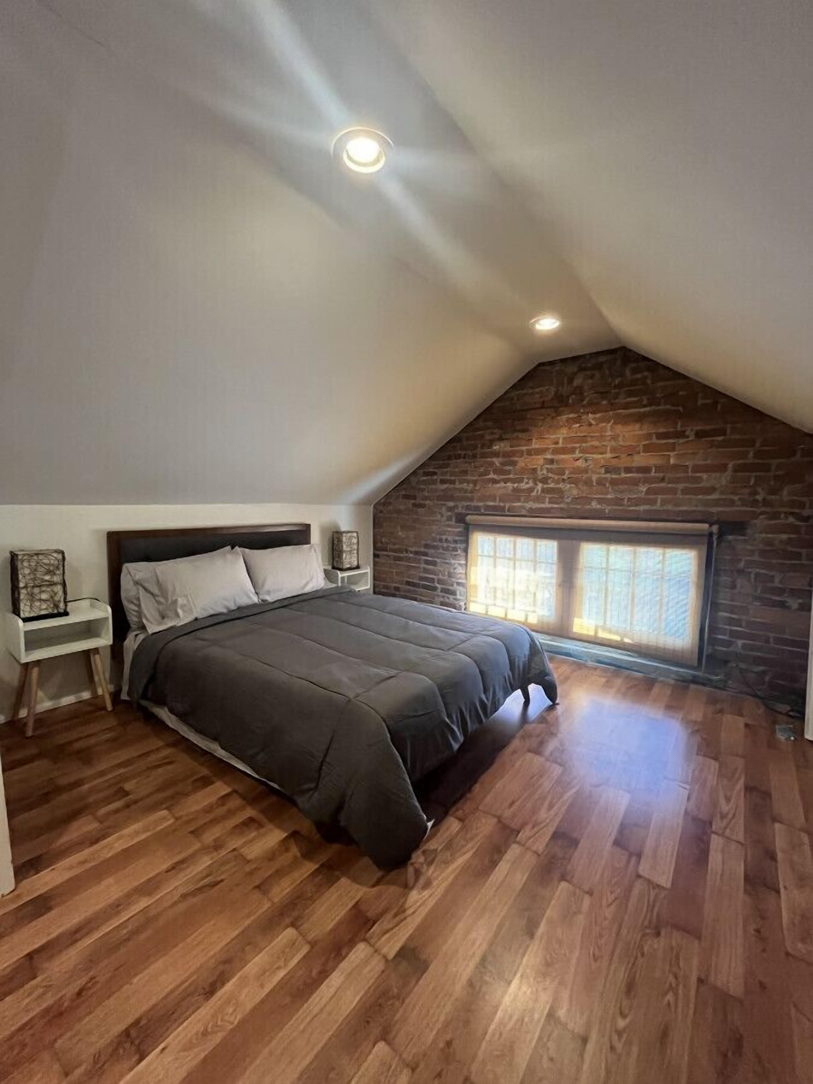 Mid-Century Modern Apartment!