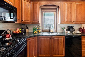 Fridge, microwave, oven, stovetop - Park City Motherlode F is in a Great Location with Year-Round Recreation! (Park City)