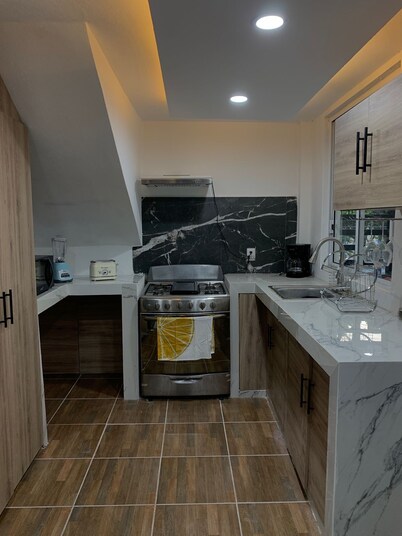 Beautiful house only 10 minutes away from the airport