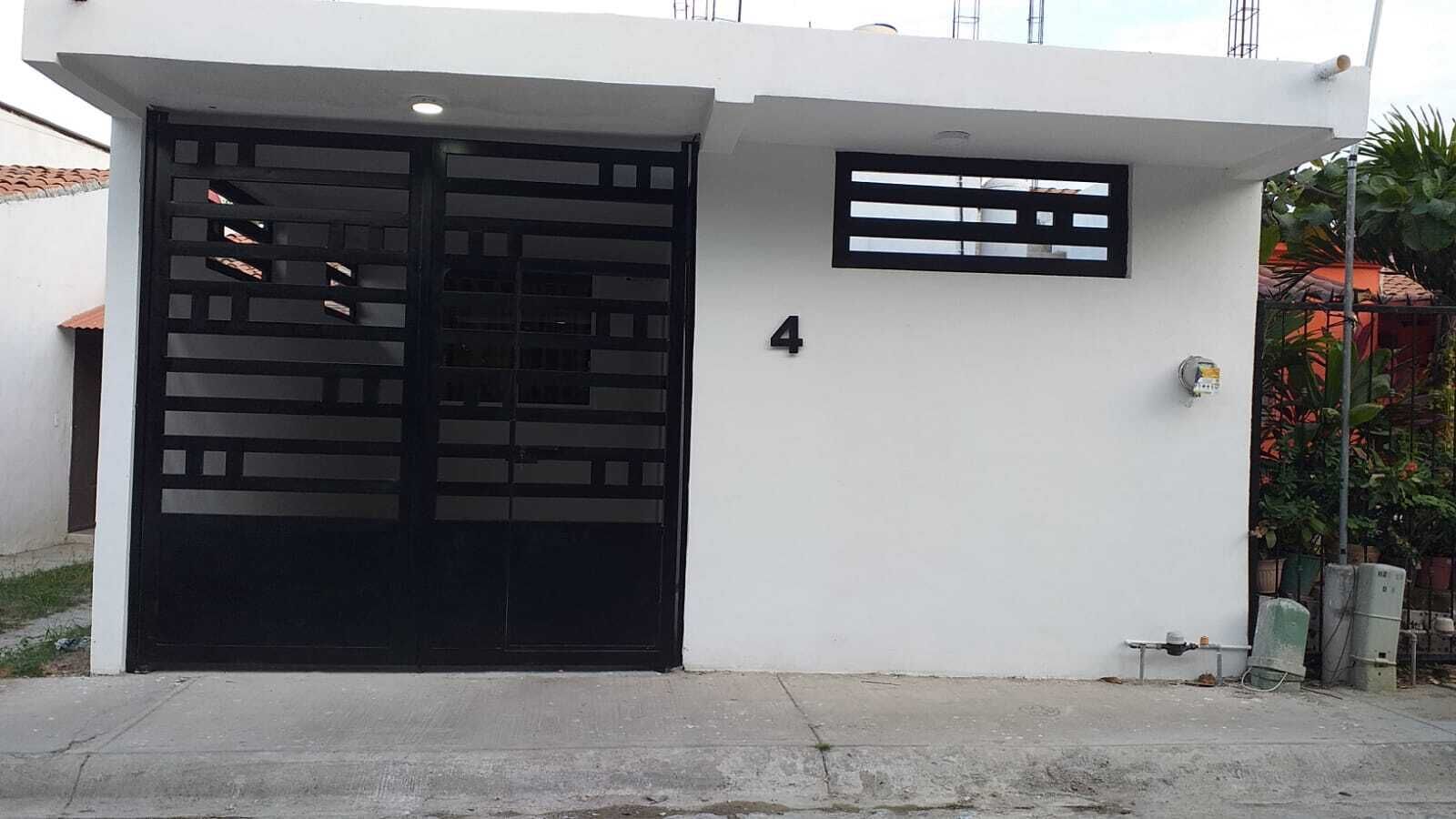 Beautiful house only 10 minutes away from the airport