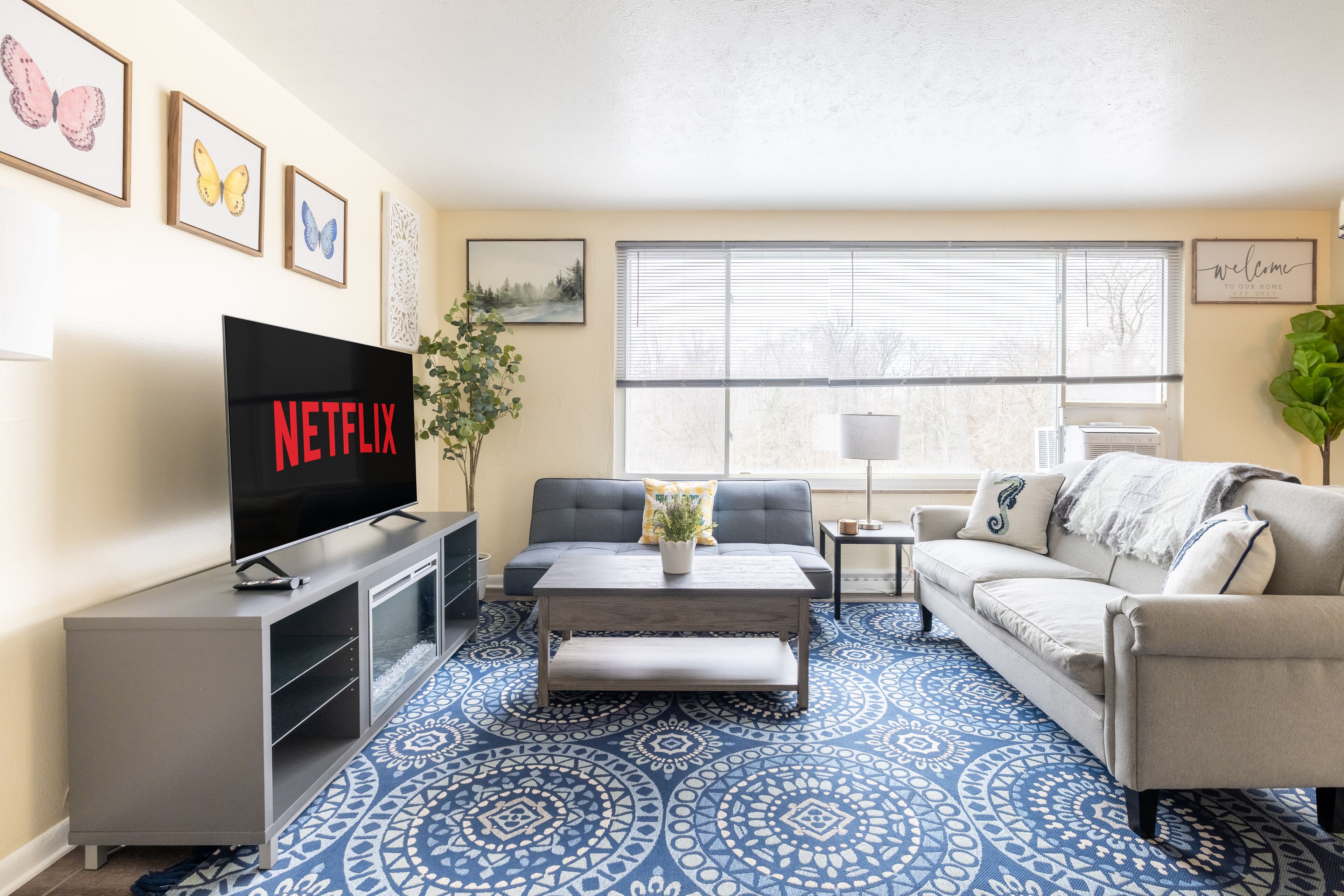 King and Queen memory foam beds Near the Valley! | Georgtown Villas