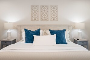 4 bedrooms, free WiFi, bed sheets, wheelchair access