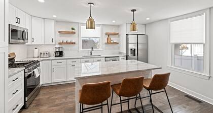 Mont G | 30 + Day Rental | Walk Downtown