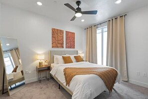 2 bedrooms, iron/ironing board, free WiFi, bed sheets