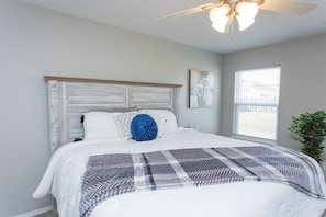 3 bedrooms, bed sheets