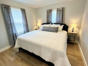 3 bedrooms, travel cot, free WiFi, bed sheets