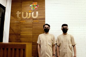 Lobby - Tuju Arteri Pods by Zuzu (Jakarta)