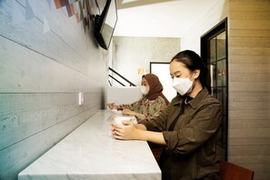 Room - Tuju Arteri Pods by Zuzu (Jakarta)