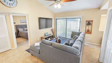 Smart TV, books, stereo