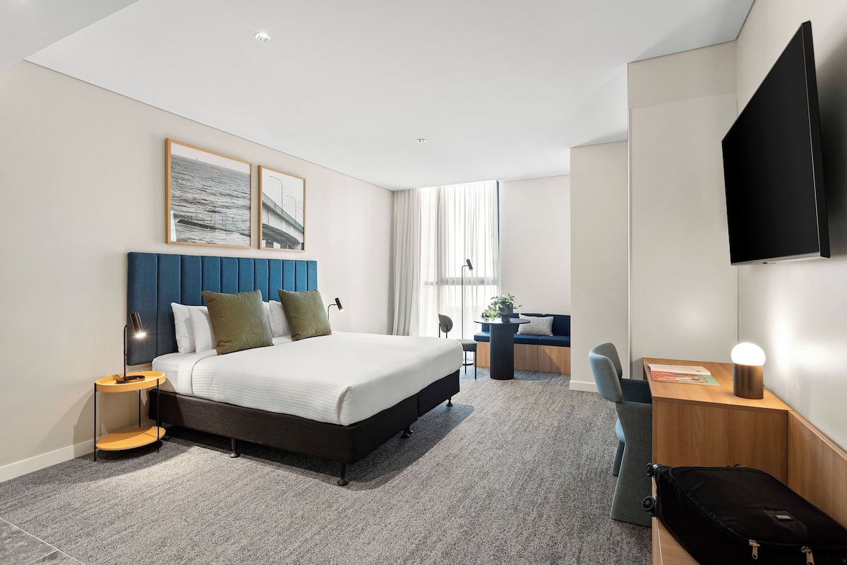 1 bedroom, in-room safe, desk, laptop workspace