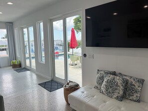 TV connectée, chaîne hi-fi