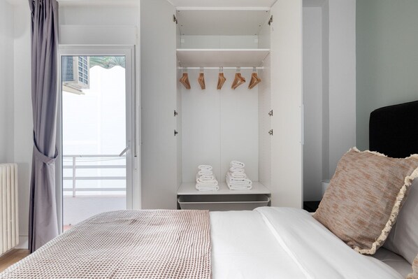 2 slaapkamers, een strijkplank/strijkijzer, wifi, beddengoed