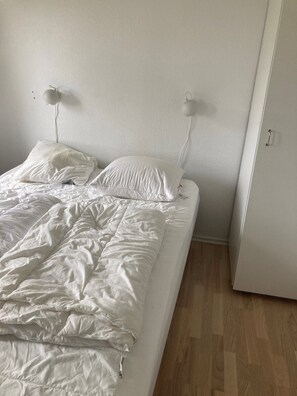 3 habitaciones, tabla de planchar con plancha y wifi gratis 