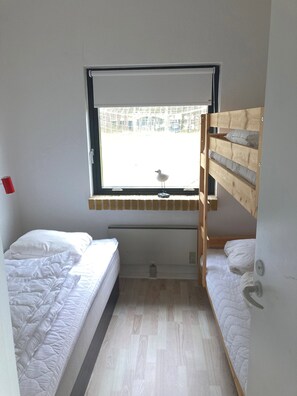 3 dormitorios, tabla de planchar con plancha, wifi gratis