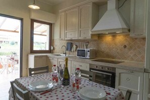 Fridge, oven, dishwasher