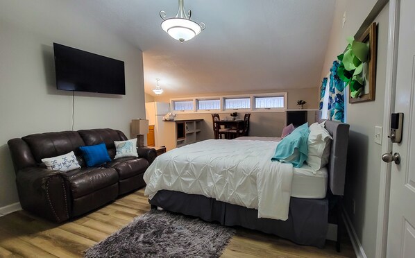 1 bedroom, iron/ironing board, free WiFi, bed sheets