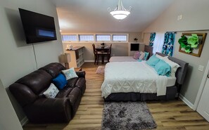 1 bedroom, iron/ironing board, free WiFi, bed sheets