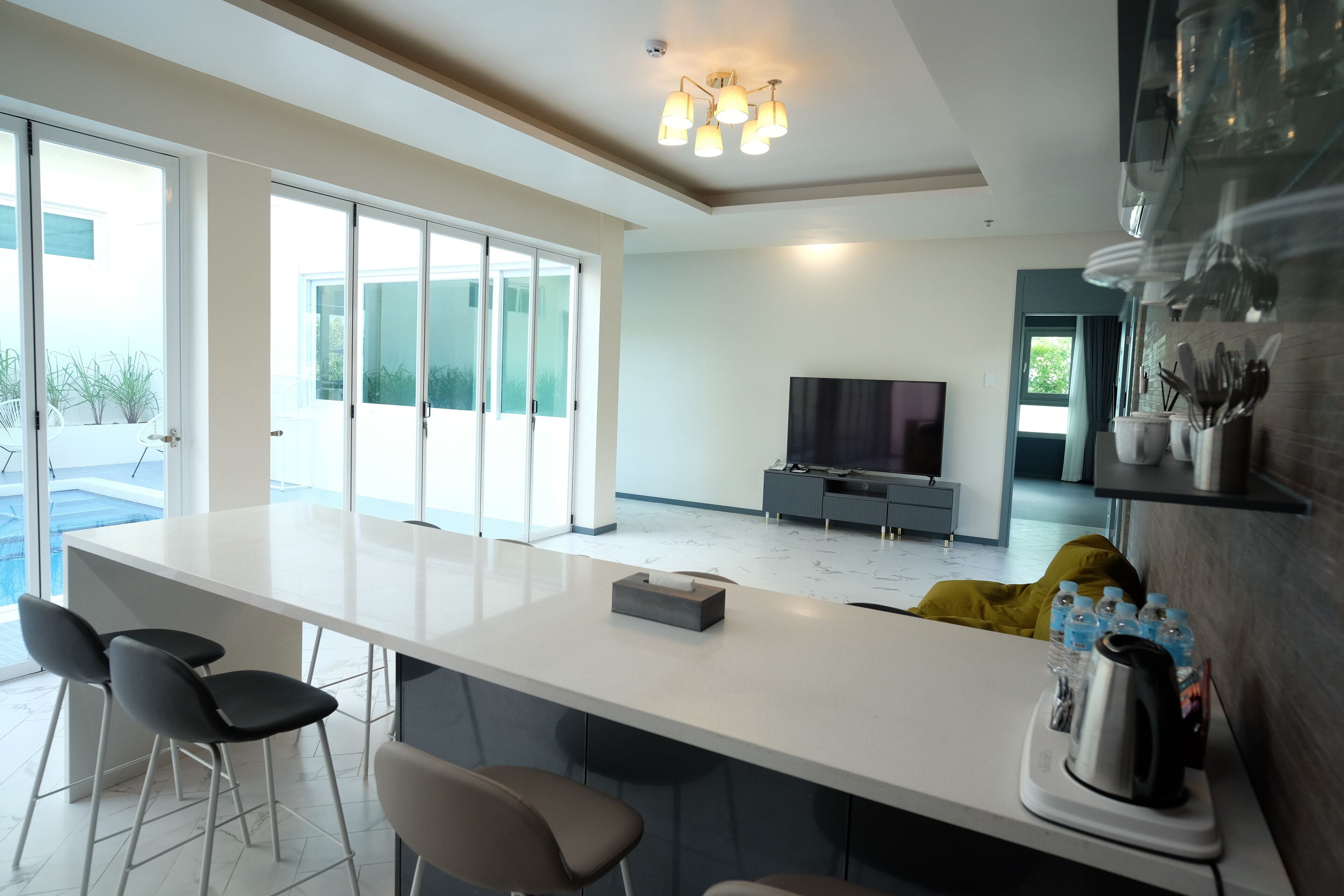 premium villa | living area | 50-inch smart tv with cable channels, tv, netflix