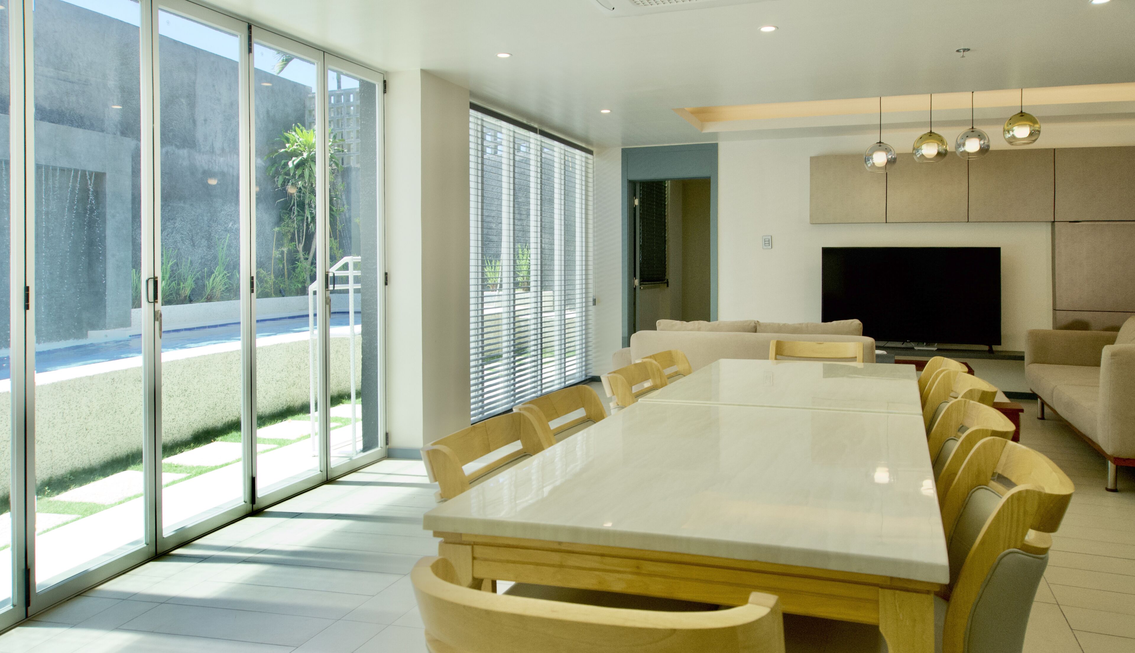 family duplex | in-room dining