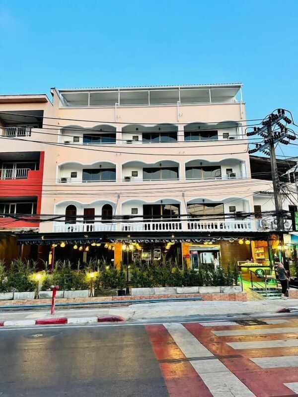 Lime Hotel - Pa Tong