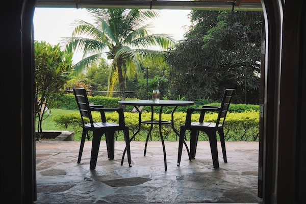 Superior Room | Premium bedding, free WiFi, bed sheets