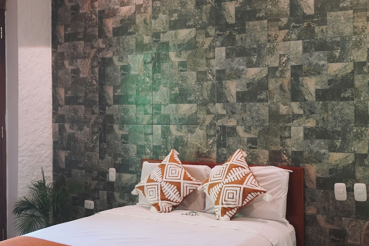 Roupas de cama premium, Wi-Fi de cortesia, roupa de cama