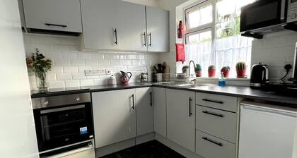 Remarkable 2-Bed Apartment in Castlebar