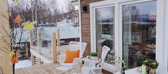 Large 8-9-Bed Central Ski innOut House in Hemavan