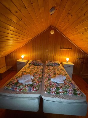 1 bedroom, WiFi, bed sheets