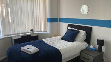 4 bedrooms, WiFi, bed sheets