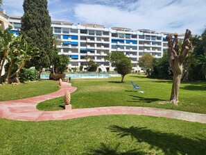 Property grounds - Luxurious apartment in Puerto Banus Marbella (Marbella)