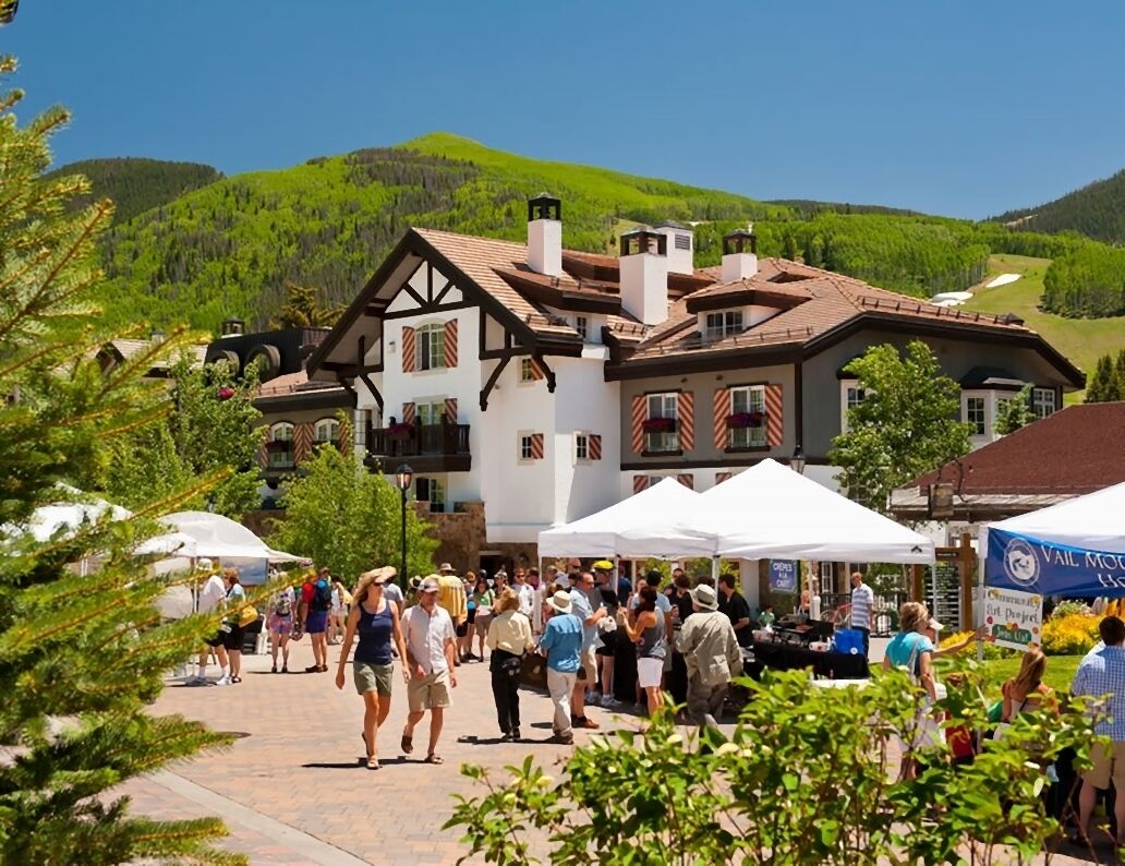 Prime Location in Vail Village on the Gore Creek with wonderful Mountain Views
