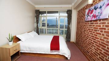 Phòng đôi hoặc 2 giường đơn Deluxe | Bàn ủi/dụng cụ ủi quần áo, truy cập Internet không dây miễn phí